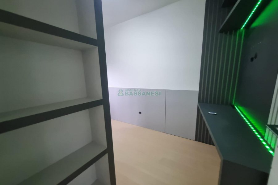 Apto Mobiliado com 61m², 2 dormitórios, 1 vaga, no bairro São Luiz em Caxias do Sul para Alugar