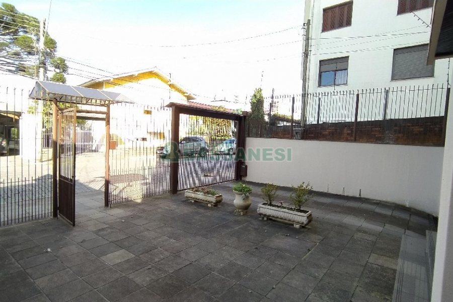 Loja com 170m², no bairro Rio Branco em Caxias do Sul para Alugar