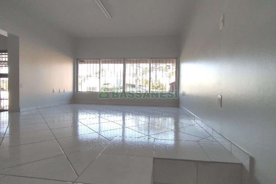 Loja com 170m², no bairro Rio Branco em Caxias do Sul para Alugar