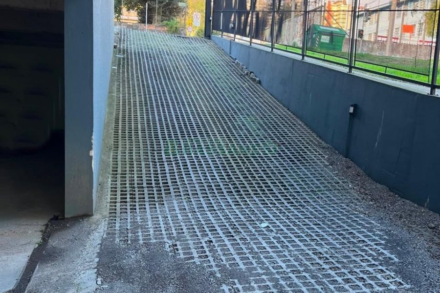 Estacionamento com 100m², no bairro Pio X em Caxias do Sul para Alugar