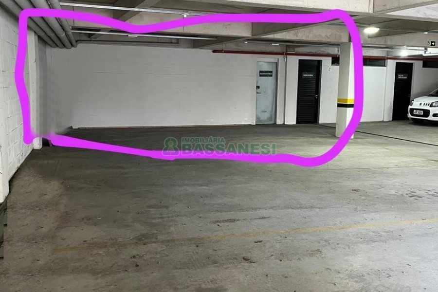 Estacionamento com 100m², no bairro Pio X em Caxias do Sul para Alugar