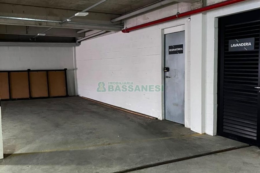 Estacionamento com 100m², no bairro Pio X em Caxias do Sul para Alugar