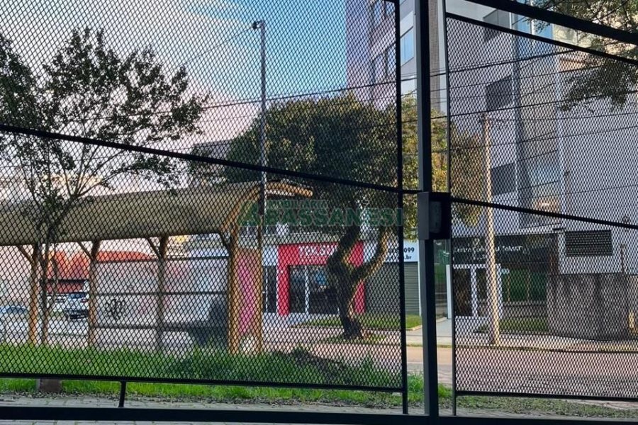 Estacionamento com 100m², no bairro Pio X em Caxias do Sul para Alugar