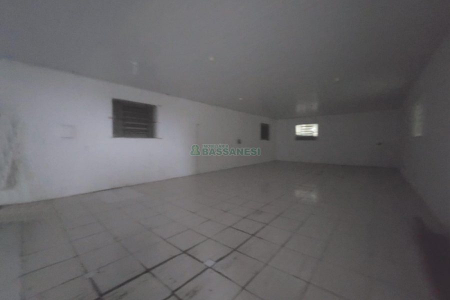Loja com 100m², no bairro Ana Rech em Caxias do Sul para Alugar