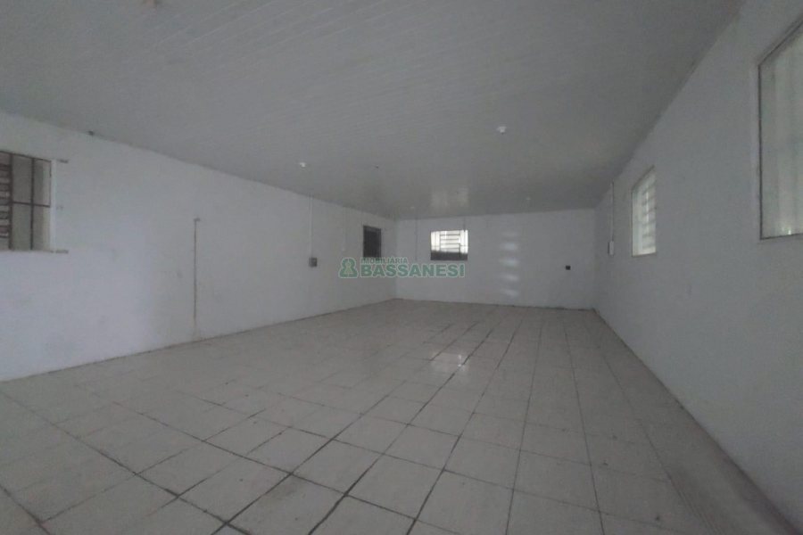 Loja com 100m², no bairro Ana Rech em Caxias do Sul para Alugar