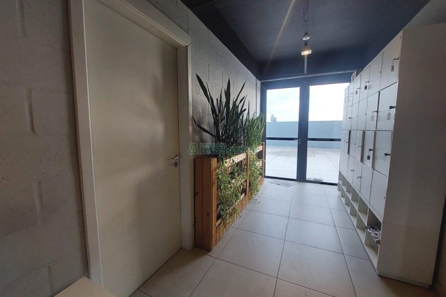 Sala com 100m², no bairro Pio X em Caxias do Sul para Alugar