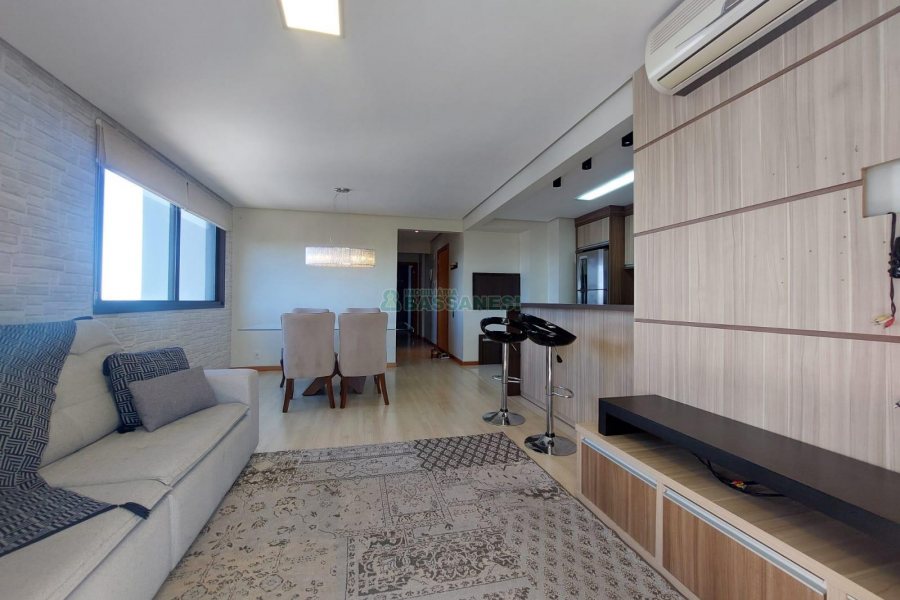 Apartamento com 86m², 2 dormitórios, 2 vagas, no bairro Lourdes em Caxias do Sul para Comprar