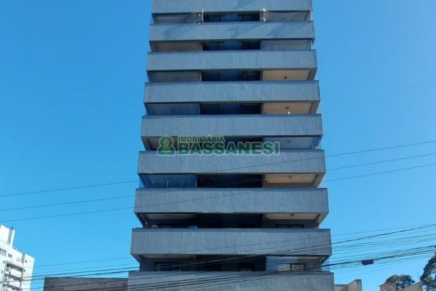 Apartamento com 86m², 2 dormitórios, 2 vagas, no bairro Lourdes em Caxias do Sul para Comprar