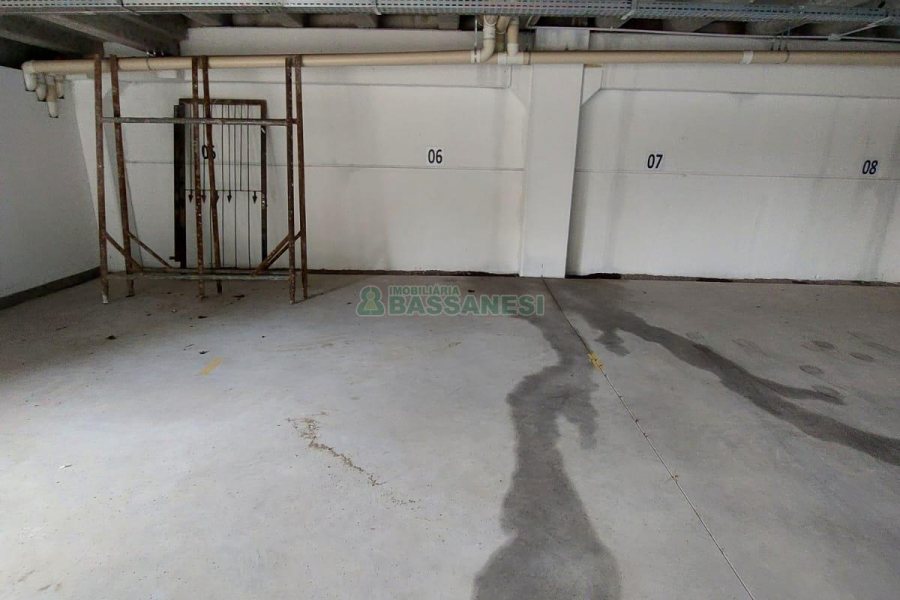 Apartamento com 60m², 2 dormitórios, 1 vaga, no bairro Charqueadas em Caxias do Sul para Alugar