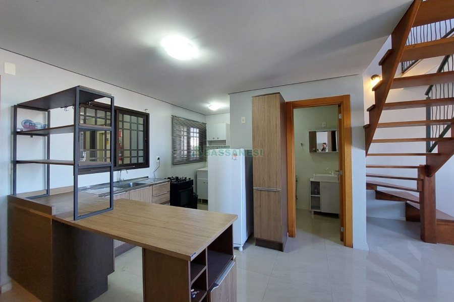 Apto Mobiliado com 76m², 1 dormitório, 1 vaga, no bairro Petrópolis em Caxias do Sul para Alugar