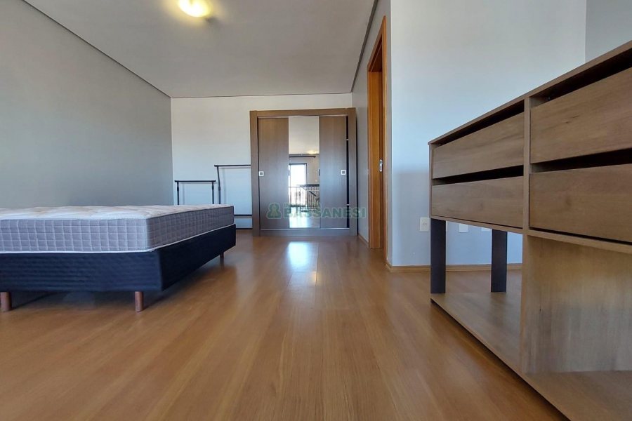 Apto Mobiliado com 76m², 1 dormitório, 1 vaga, no bairro Petrópolis em Caxias do Sul para Alugar