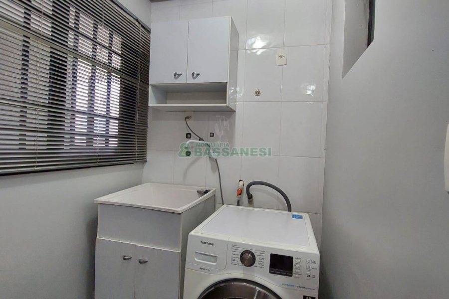 Apto Mobiliado com 76m², 1 dormitório, 1 vaga, no bairro Petrópolis em Caxias do Sul para Alugar