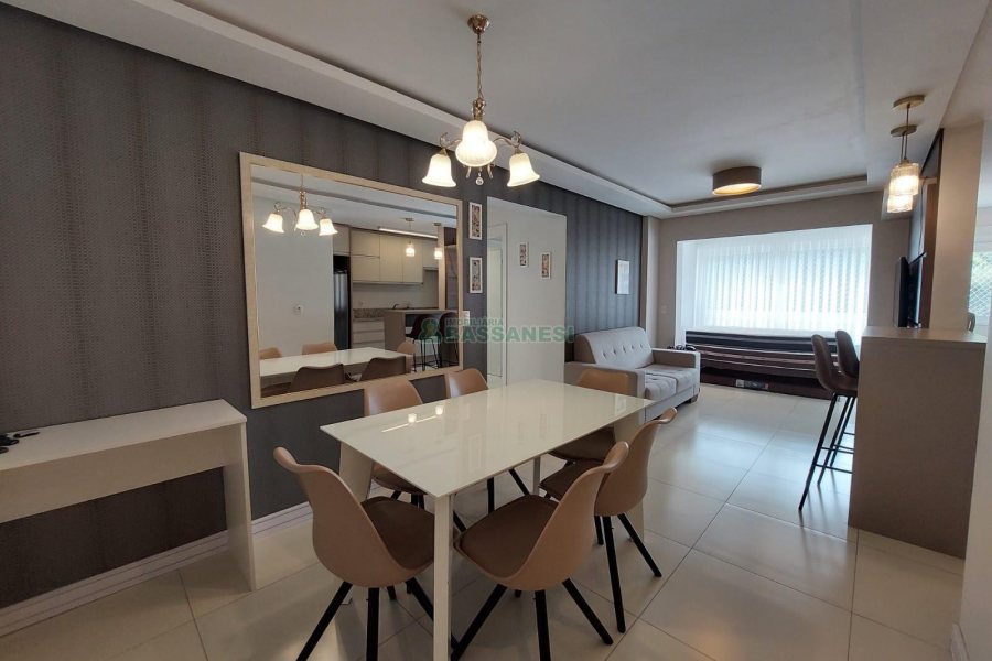 Apto Mobiliado com 72m², 2 dormitórios, 2 vagas, no bairro Lourdes em Caxias do Sul para Alugar