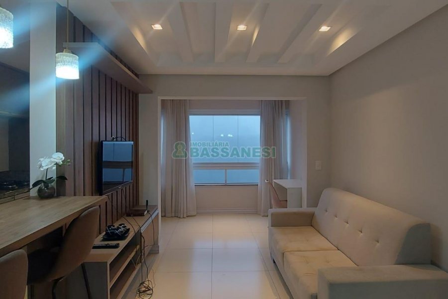Apto Mobiliado com 72m², 2 dormitórios, 2 vagas, no bairro Lourdes em Caxias do Sul para Alugar