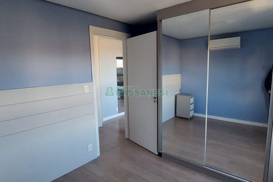 Apartamento com 45m², 1 dormitório, 1 vaga, no bairro Villagio Iguatemi em Caxias do Sul para Alugar