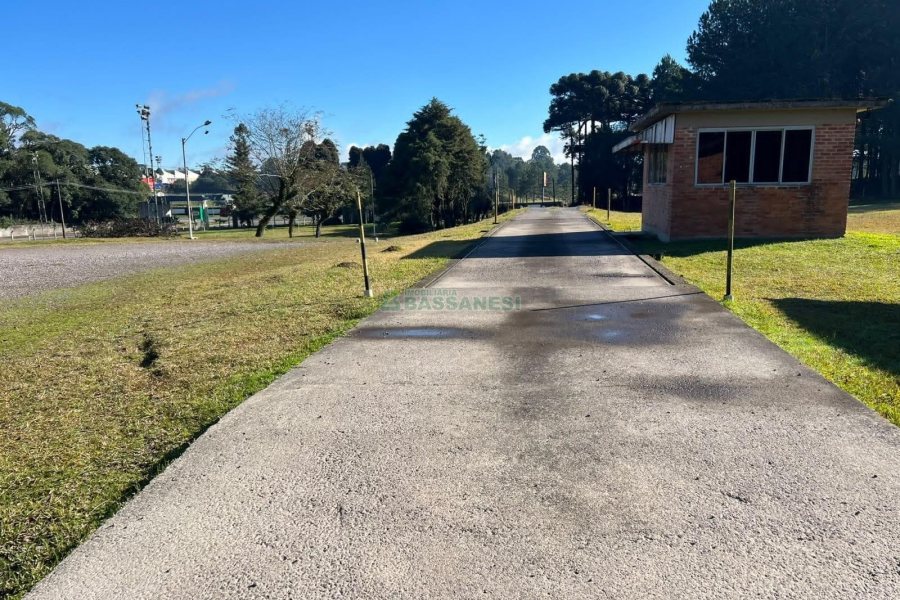 Pavilhão com 4600m², no bairro Forqueta em Caxias do Sul para Alugar