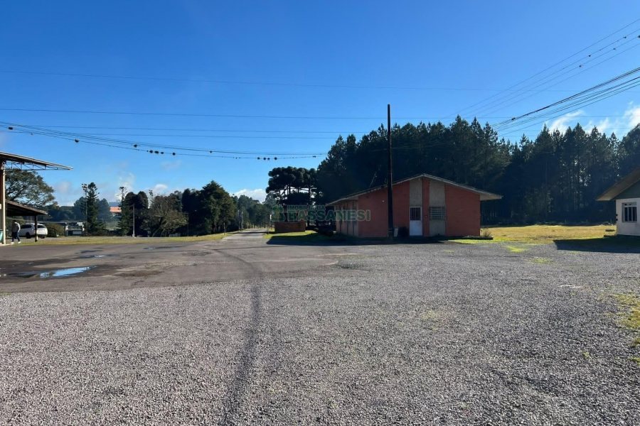 Pavilhão com 4600m², no bairro Forqueta em Caxias do Sul para Alugar