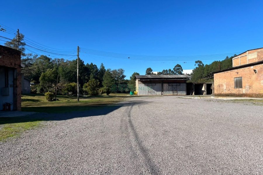 Pavilhão com 4600m², no bairro Forqueta em Caxias do Sul para Alugar