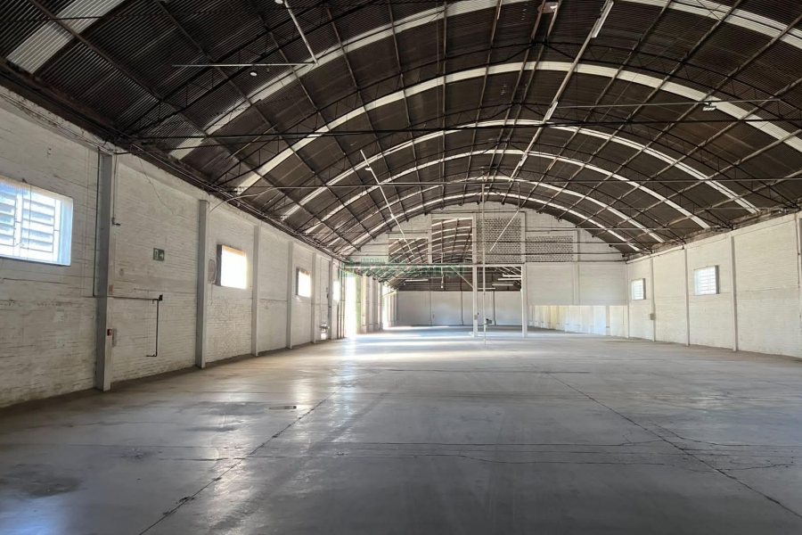 Pavilhão com 4600m², no bairro Forqueta em Caxias do Sul para Alugar