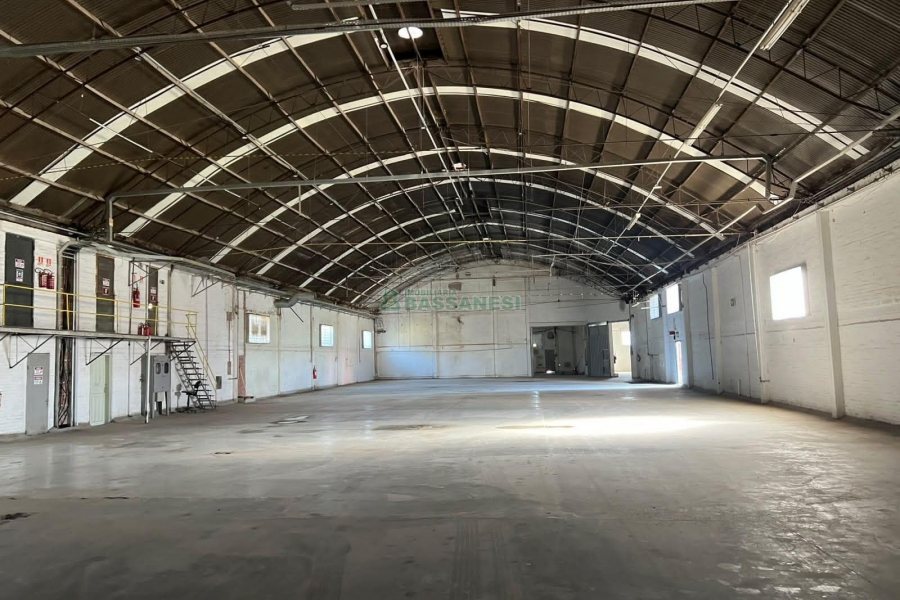 Pavilhão com 4600m², no bairro Forqueta em Caxias do Sul para Alugar