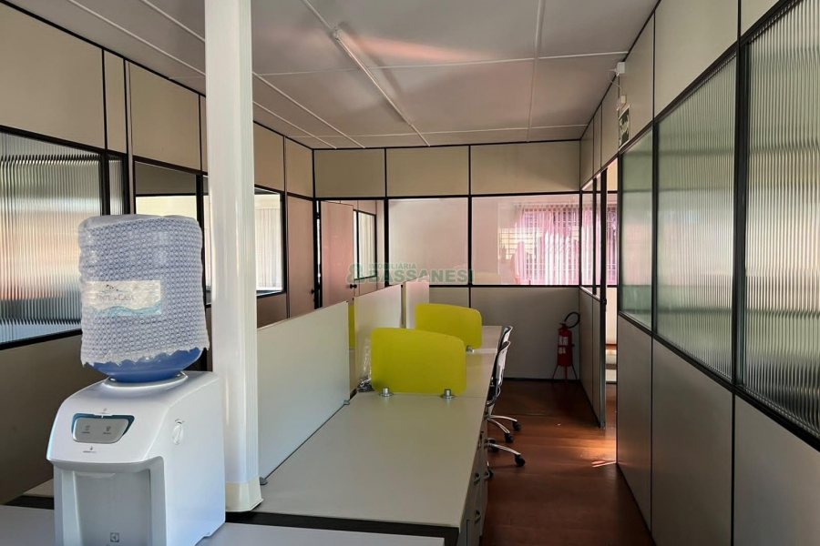 Pavilhão com 4600m², no bairro Forqueta em Caxias do Sul para Alugar