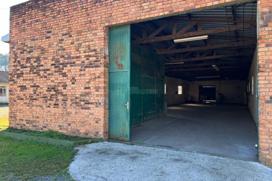 Pavilhão com 4600m², no bairro Forqueta em Caxias do Sul para Alugar