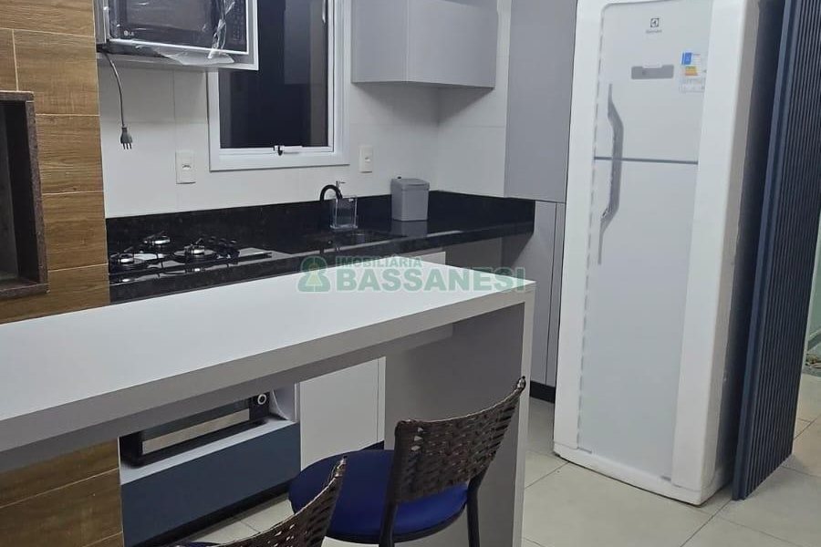 Apto Mobiliado com 30m², 1 dormitório, no bairro Presidente Vargas em Caxias do Sul para Alugar