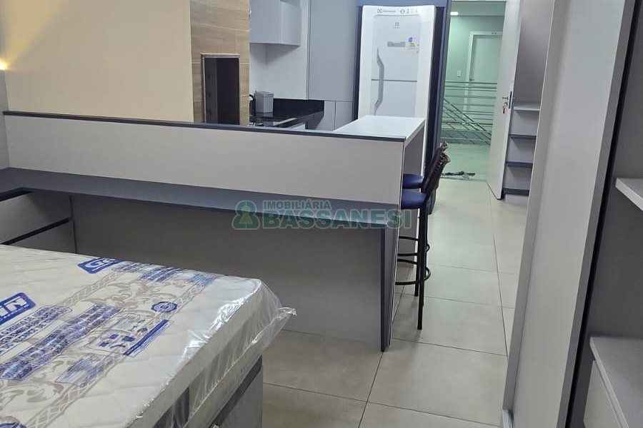 Apto Mobiliado com 30m², 1 dormitório, no bairro Presidente Vargas em Caxias do Sul para Alugar