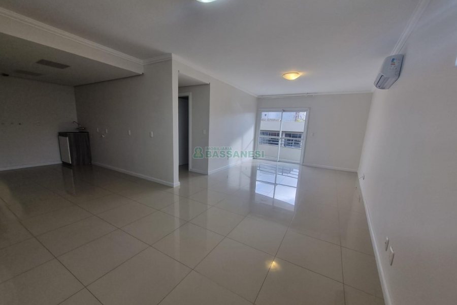 Apartamento com 100m², 2 dormitórios, 1 vaga, no bairro Santa Catarina em Caxias do Sul para Alugar