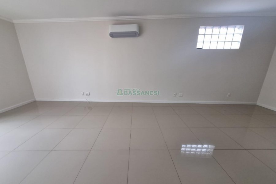 Apartamento com 100m², 2 dormitórios, 1 vaga, no bairro Santa Catarina em Caxias do Sul para Alugar