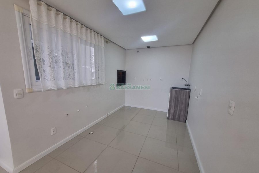 Apartamento com 100m², 2 dormitórios, 1 vaga, no bairro Santa Catarina em Caxias do Sul para Alugar