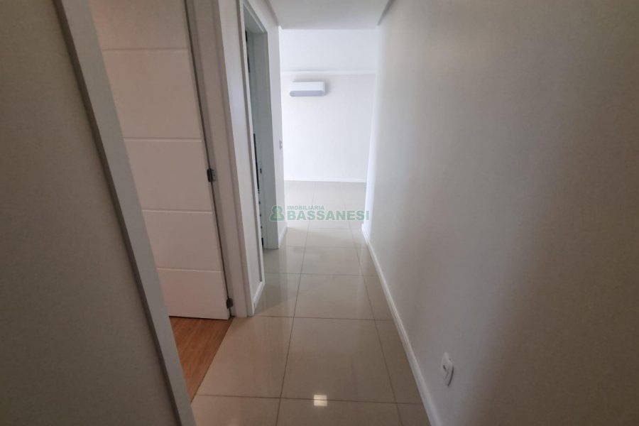Apartamento com 100m², 2 dormitórios, 1 vaga, no bairro Santa Catarina em Caxias do Sul para Alugar