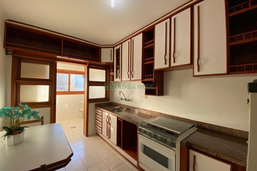 Apto Mobiliado com 96m², 2 dormitórios, 1 vaga, no bairro Bela Vista em Caxias do Sul para Alugar