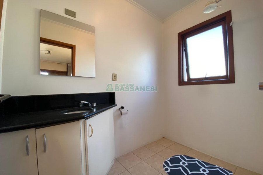 Apto Mobiliado com 96m², 2 dormitórios, 1 vaga, no bairro Bela Vista em Caxias do Sul para Alugar
