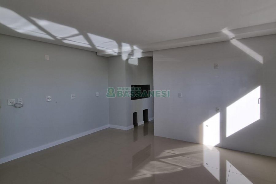 Apartamento com 174m², 3 dormitórios, 3 vagas, no bairro Universitário em Caxias do Sul para Comprar
