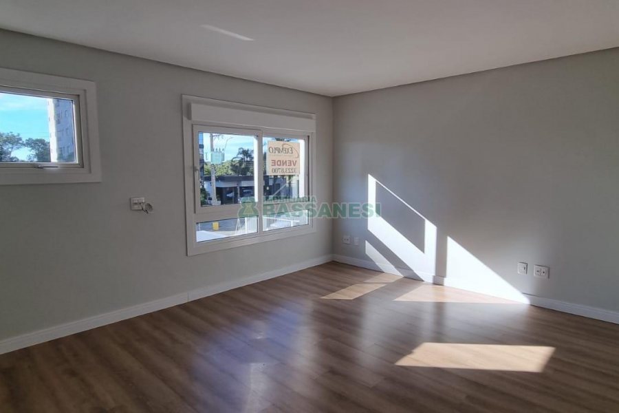 Apartamento com 174m², 3 dormitórios, 3 vagas, no bairro Universitário em Caxias do Sul para Comprar