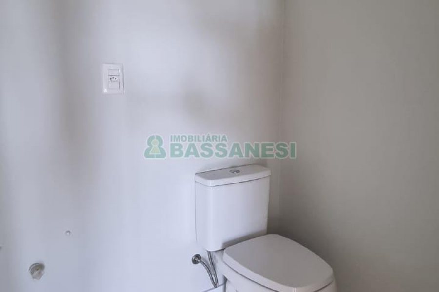 Apartamento com 174m², 3 dormitórios, 3 vagas, no bairro Universitário em Caxias do Sul para Comprar