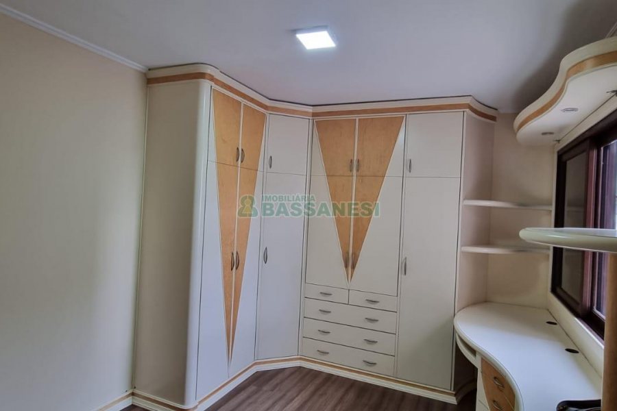 Apto/Cobertura com 207m², 3 dormitórios, 2 vagas, no bairro Pio X em Caxias do Sul para Comprar