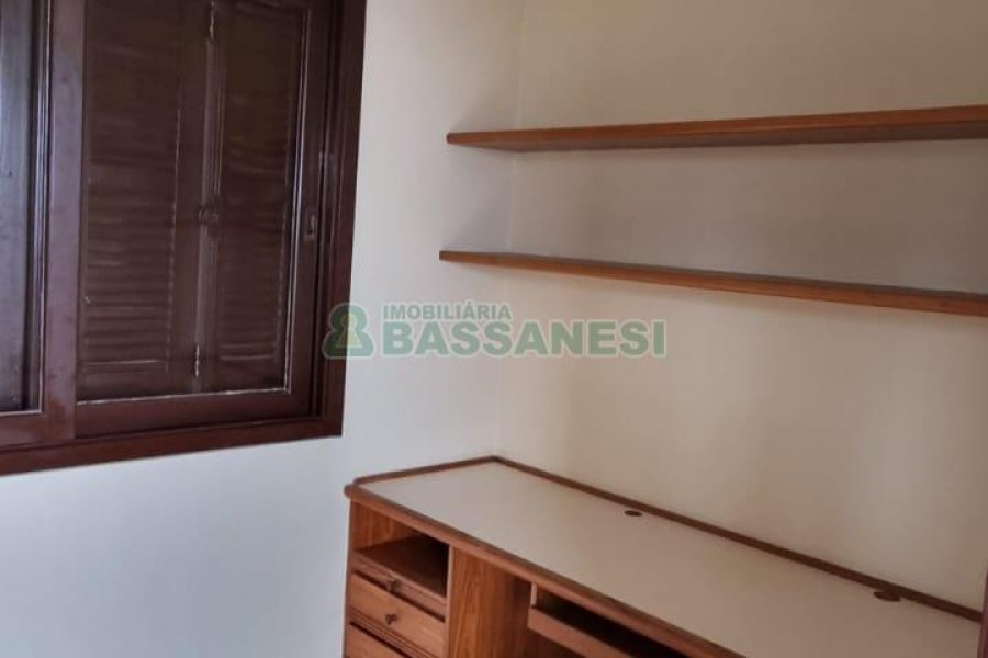 Apto/Cobertura com 207m², 3 dormitórios, 2 vagas, no bairro Pio X em Caxias do Sul para Comprar