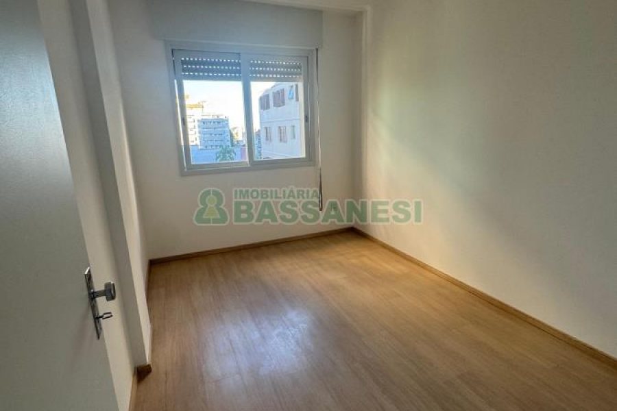 Apartamento com 68m², 2 dormitórios, 1 vaga, no bairro Lourdes em Caxias do Sul para Alugar