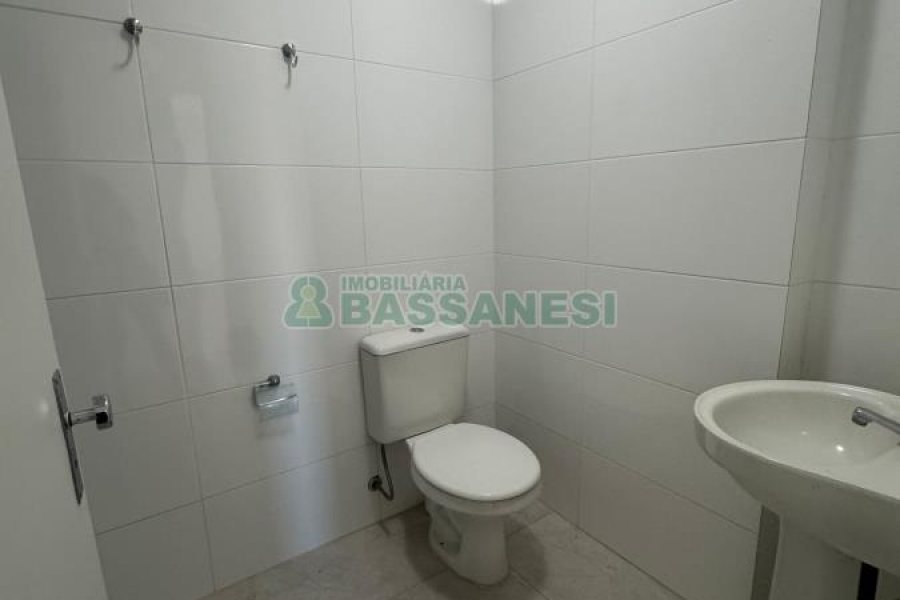 Apartamento com 68m², 2 dormitórios, 1 vaga, no bairro Lourdes em Caxias do Sul para Alugar