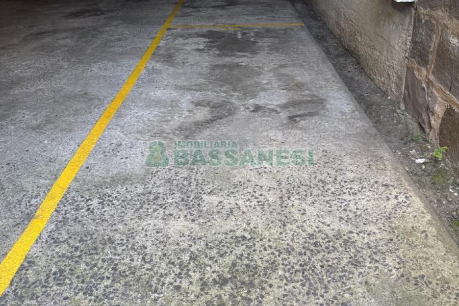 Apartamento com 68m², 2 dormitórios, 1 vaga, no bairro Lourdes em Caxias do Sul para Alugar