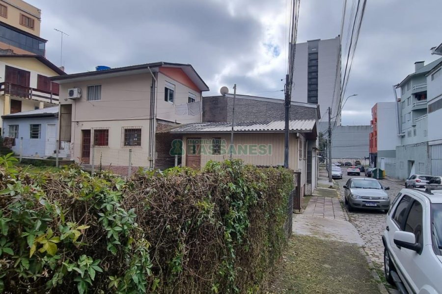 Terreno, no bairro Pio X em Caxias do Sul para Comprar
