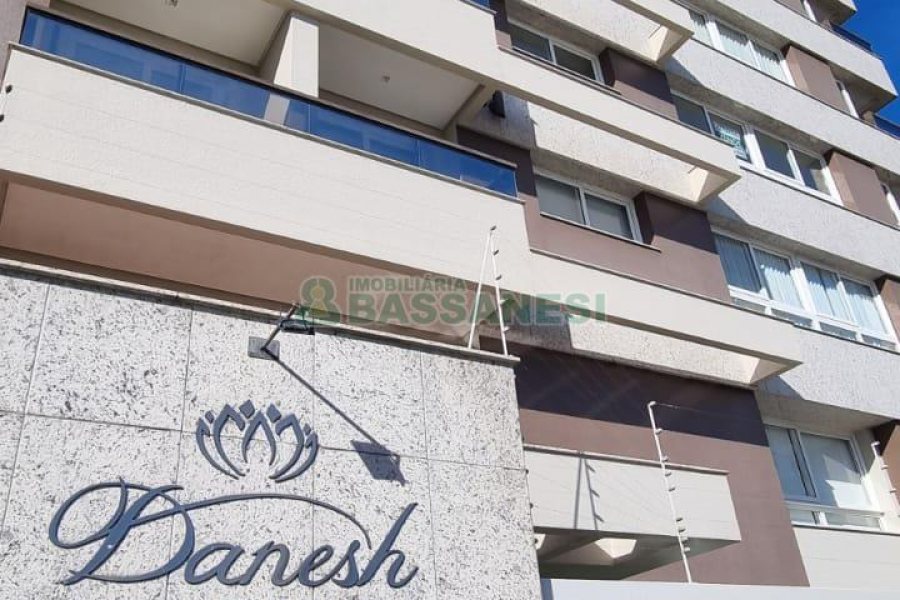 Apartamento com 168m², 3 dormitórios, 3 vagas, no bairro Universitário em Caxias do Sul para Comprar