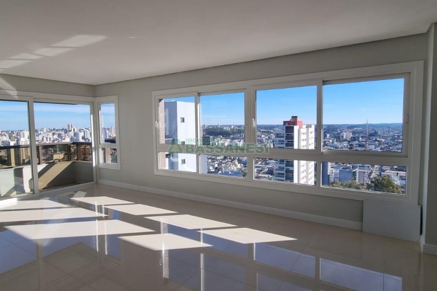 Apartamento com 168m², 3 dormitórios, 3 vagas, no bairro Universitário em Caxias do Sul para Comprar