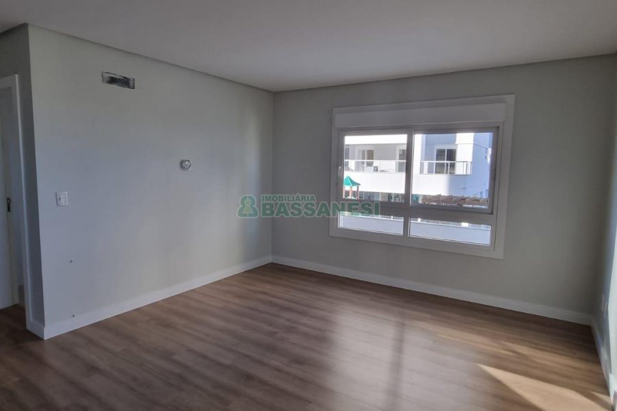 Apartamento com 168m², 3 dormitórios, 3 vagas, no bairro Universitário em Caxias do Sul para Comprar