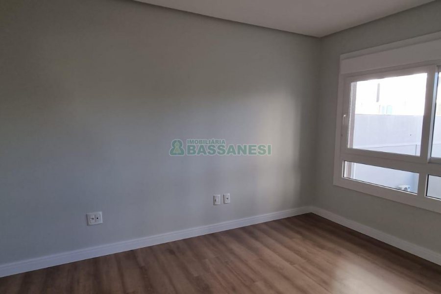 Apartamento com 168m², 3 dormitórios, 3 vagas, no bairro Universitário em Caxias do Sul para Comprar