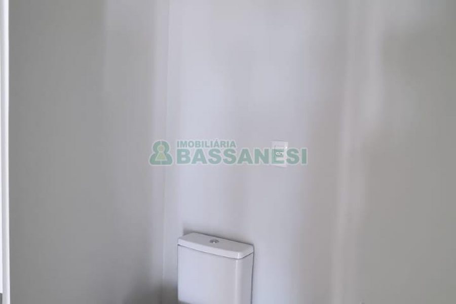 Apartamento com 168m², 3 dormitórios, 3 vagas, no bairro Universitário em Caxias do Sul para Comprar