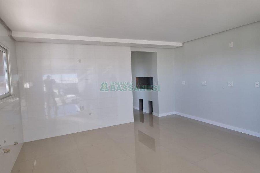 Apartamento com 168m², 3 dormitórios, 3 vagas, no bairro Universitário em Caxias do Sul para Comprar