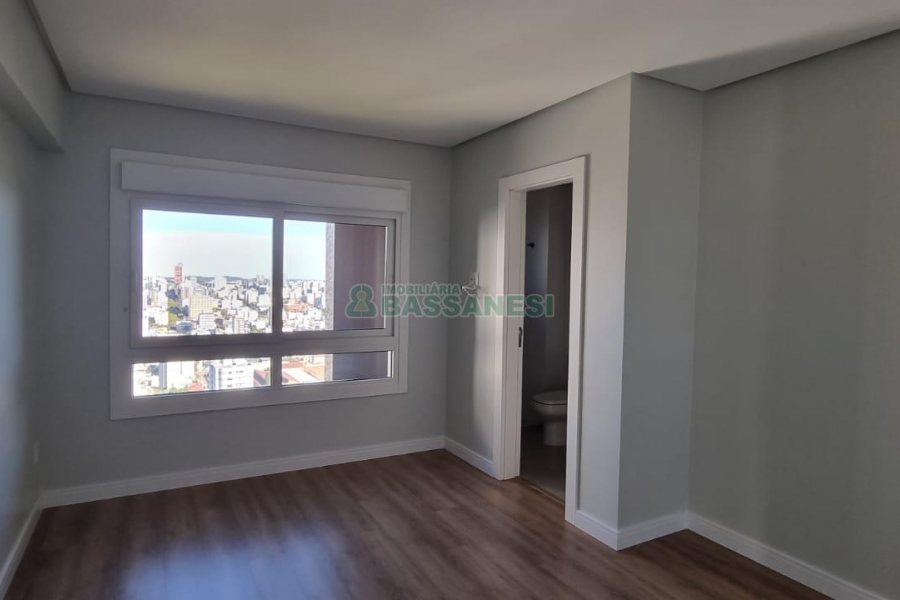 Apartamento com 168m², 3 dormitórios, 3 vagas, no bairro Universitário em Caxias do Sul para Comprar